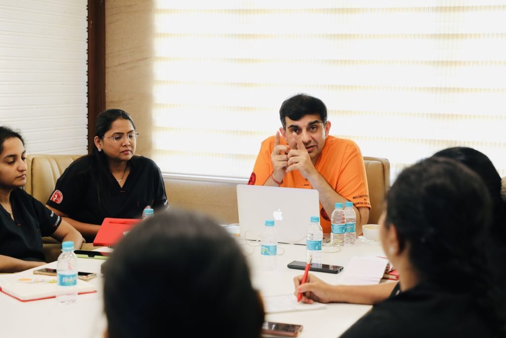Diploma in Cosmetic Gynecology, Best Cosmetic Gynaecology Course, Master in Cosmetic Gynecology, Traning in Cosmetic Gynecology, Cosmetic Gynecology training
